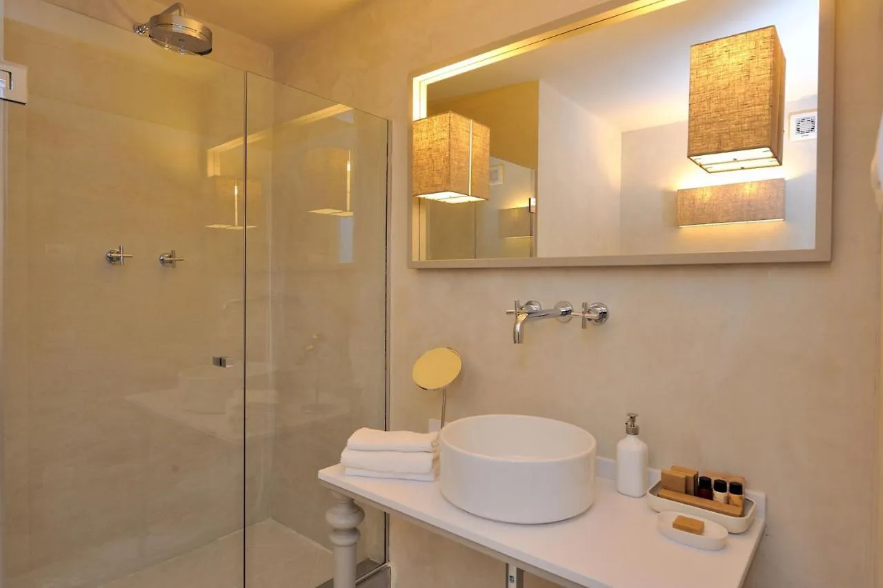 Villa Sassolini Country Boutique Hotel Монтеварки